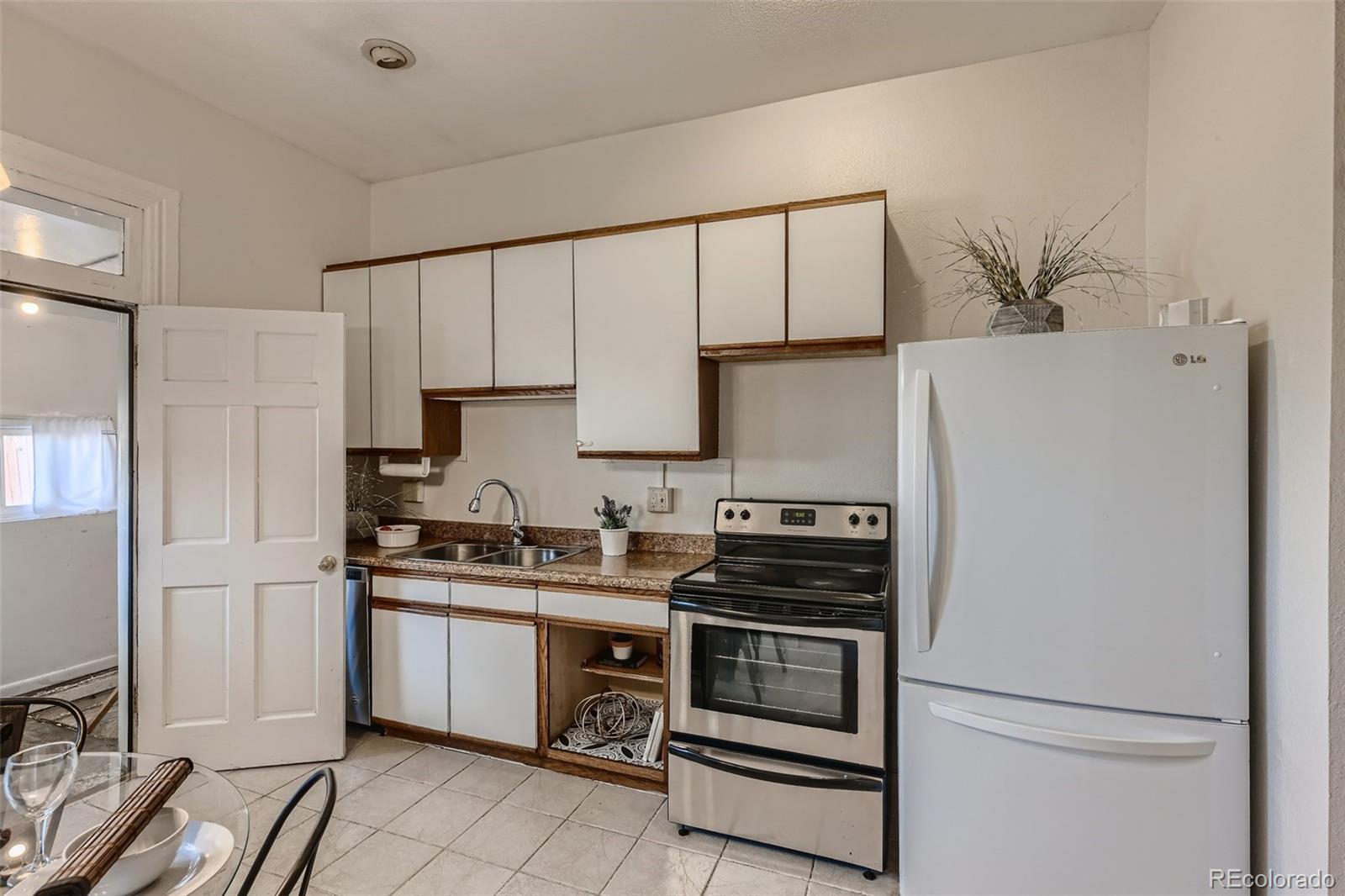 MLS Image #8 for 2614  curtis street,denver, Colorado