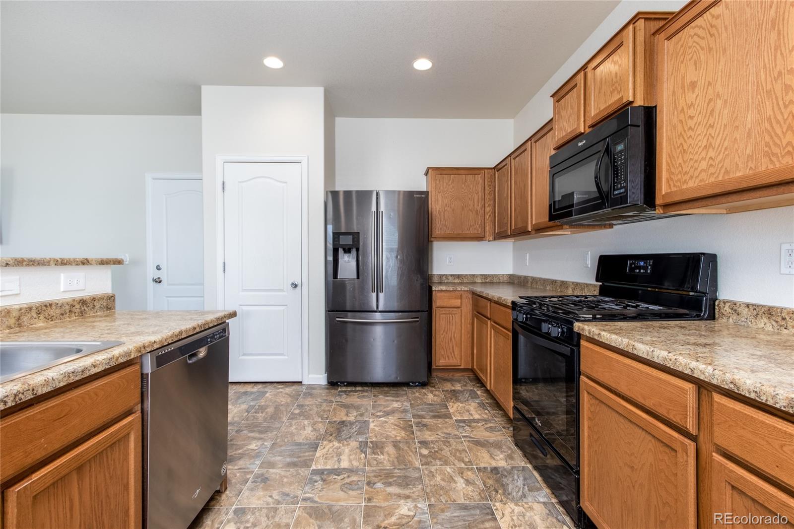 MLS Image #7 for 5641  legacy parkway,dacono, Colorado