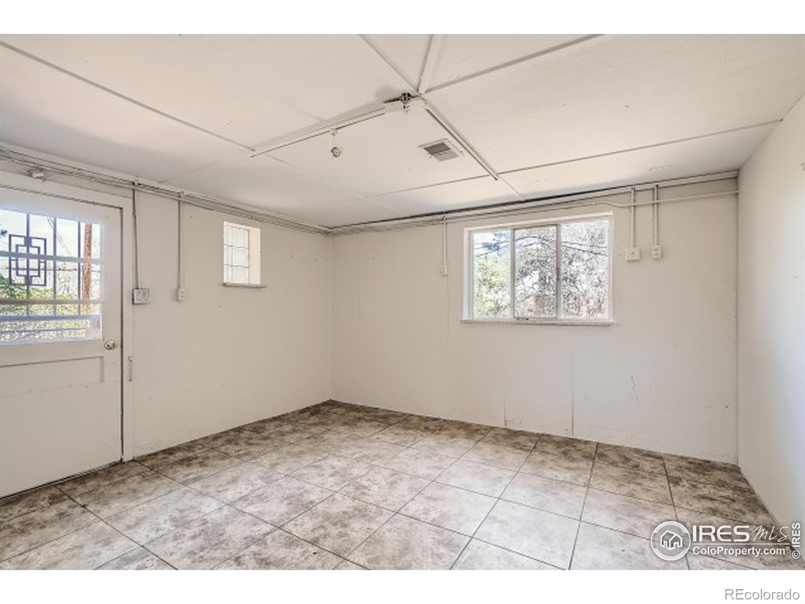 MLS Image #20 for 1345  overhill road,golden, Colorado