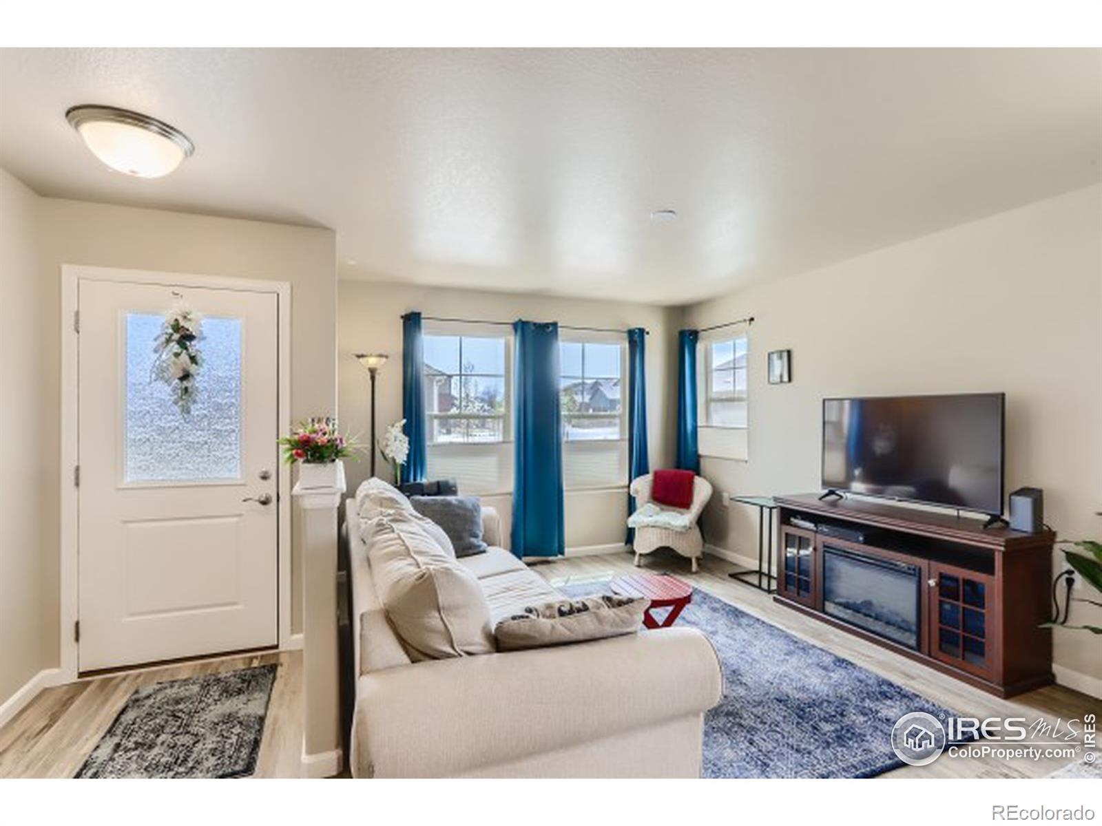MLS Image #4 for 1125  hummingbird circle,longmont, Colorado