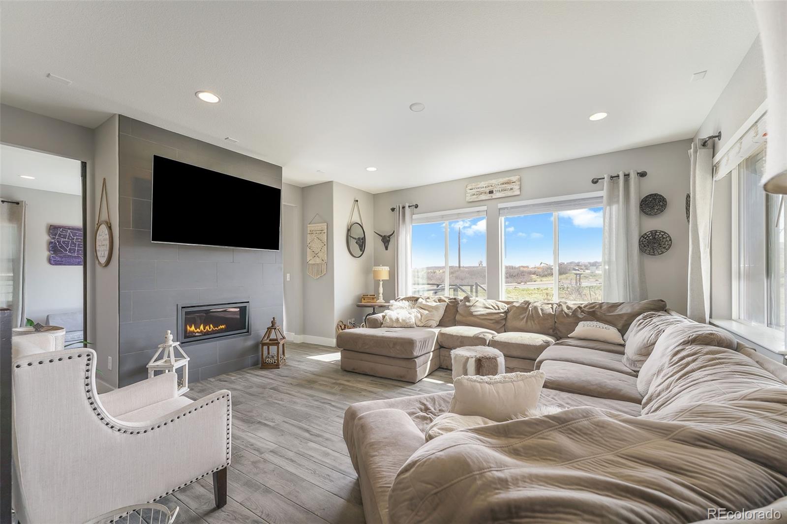 MLS Image #10 for 3926  ghost dance drive,castle rock, Colorado
