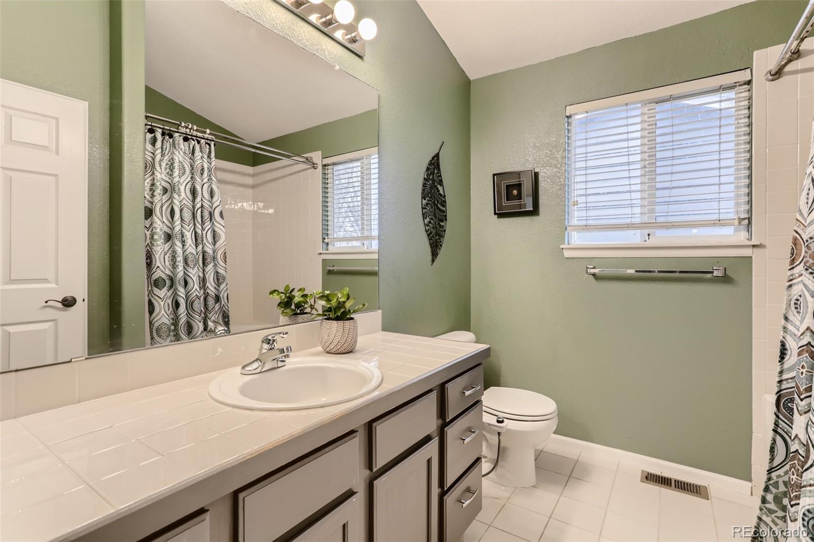 MLS Image #13 for 19753 e garden drive,centennial, Colorado