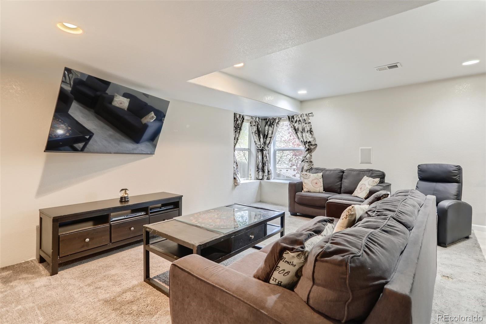 MLS Image #17 for 19753 e garden drive,centennial, Colorado
