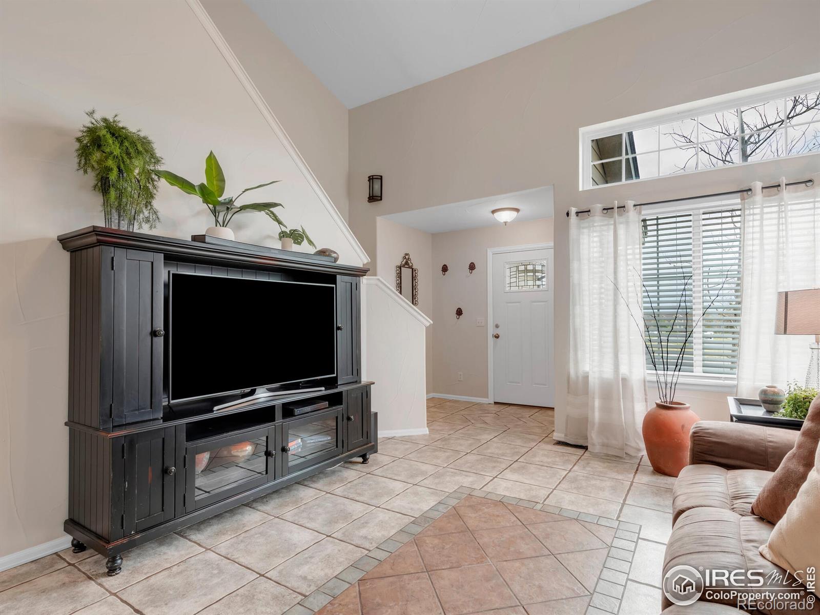 MLS Image #3 for 3750 s quemoy way,aurora, Colorado
