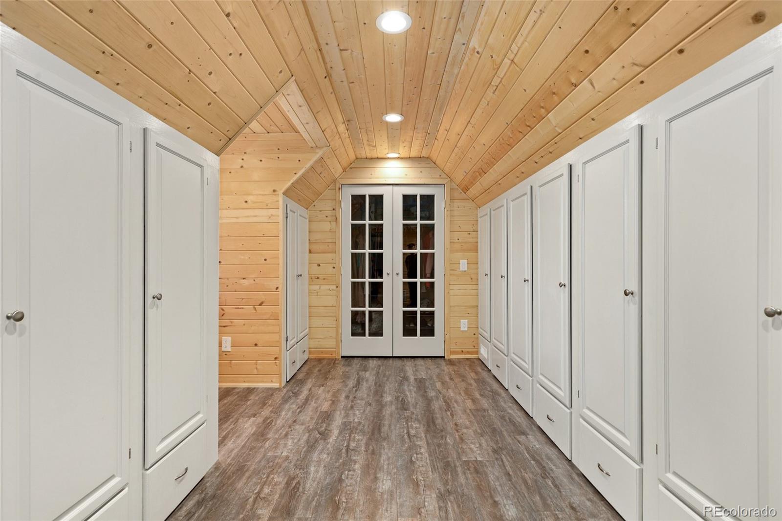 MLS Image #18 for 1901 w dry creek road,littleton, Colorado