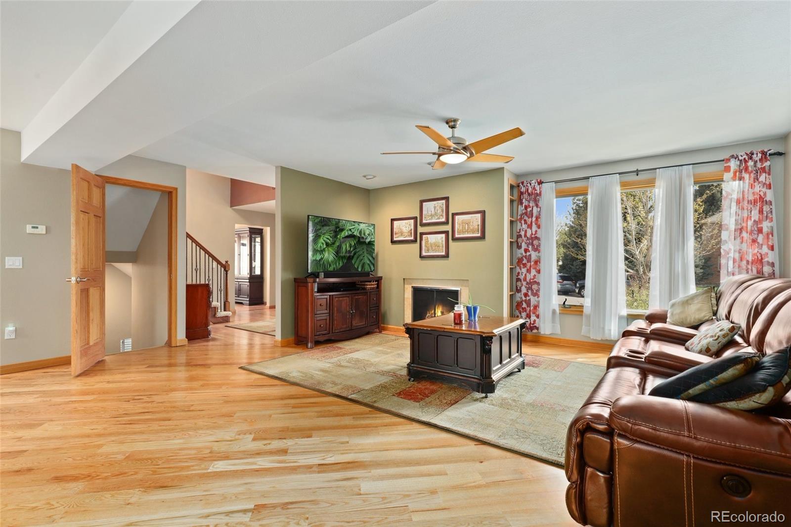 MLS Image #3 for 1901 w dry creek road,littleton, Colorado