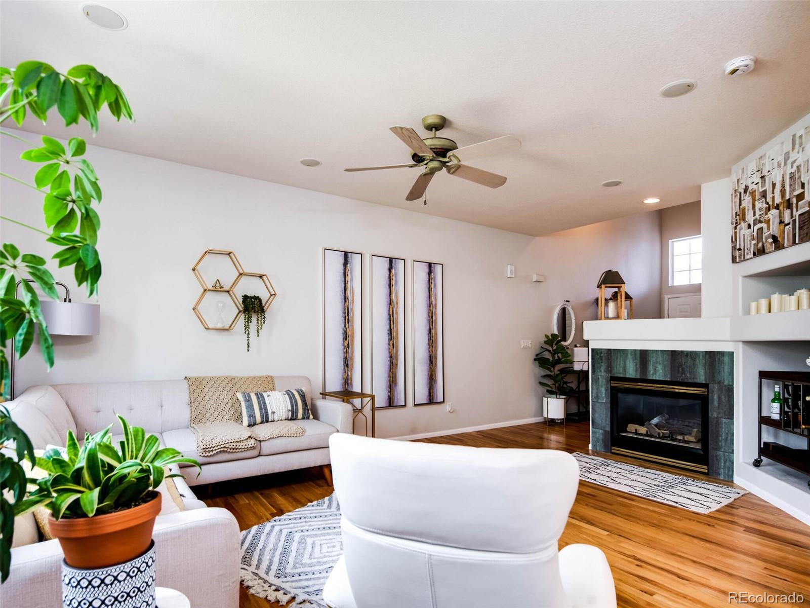 MLS Image #4 for 1381 s ulster street,denver, Colorado