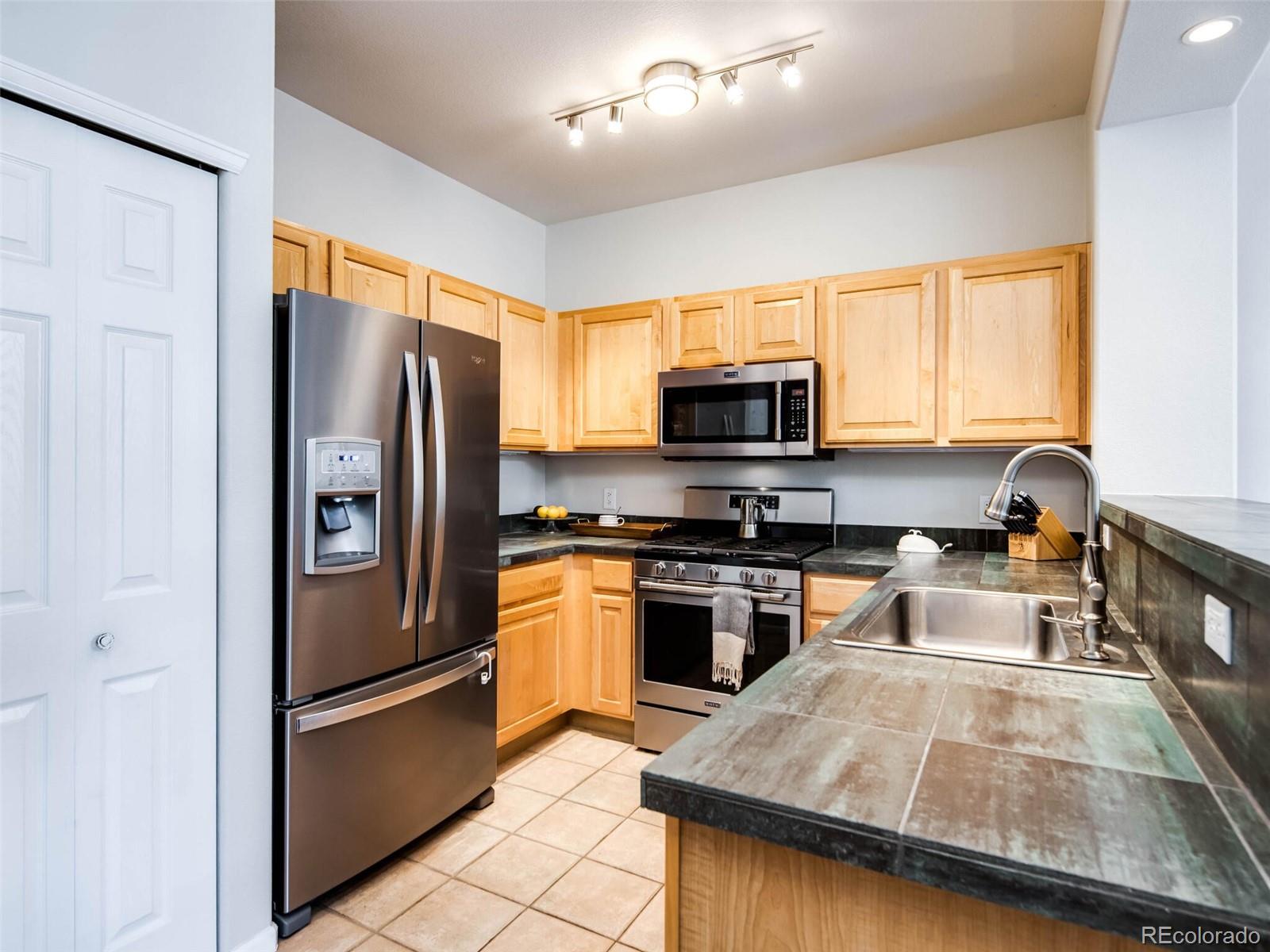 MLS Image #6 for 1381 s ulster street,denver, Colorado