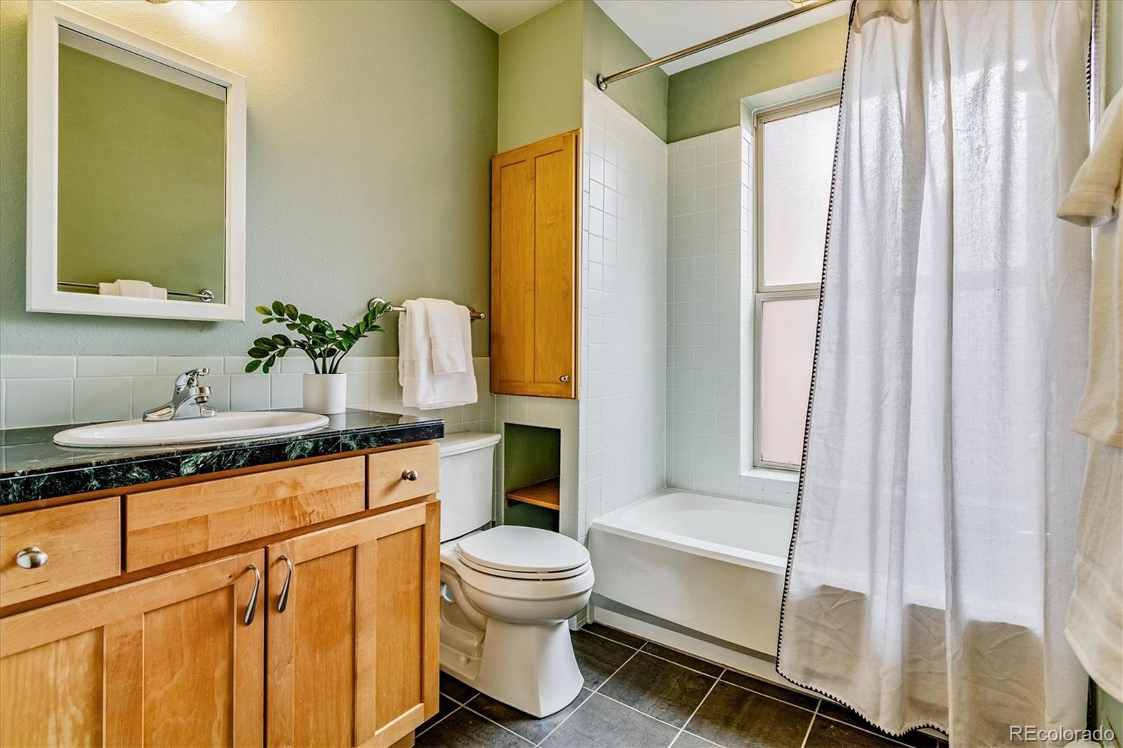 MLS Image #12 for 1606 n humboldt street,denver, Colorado