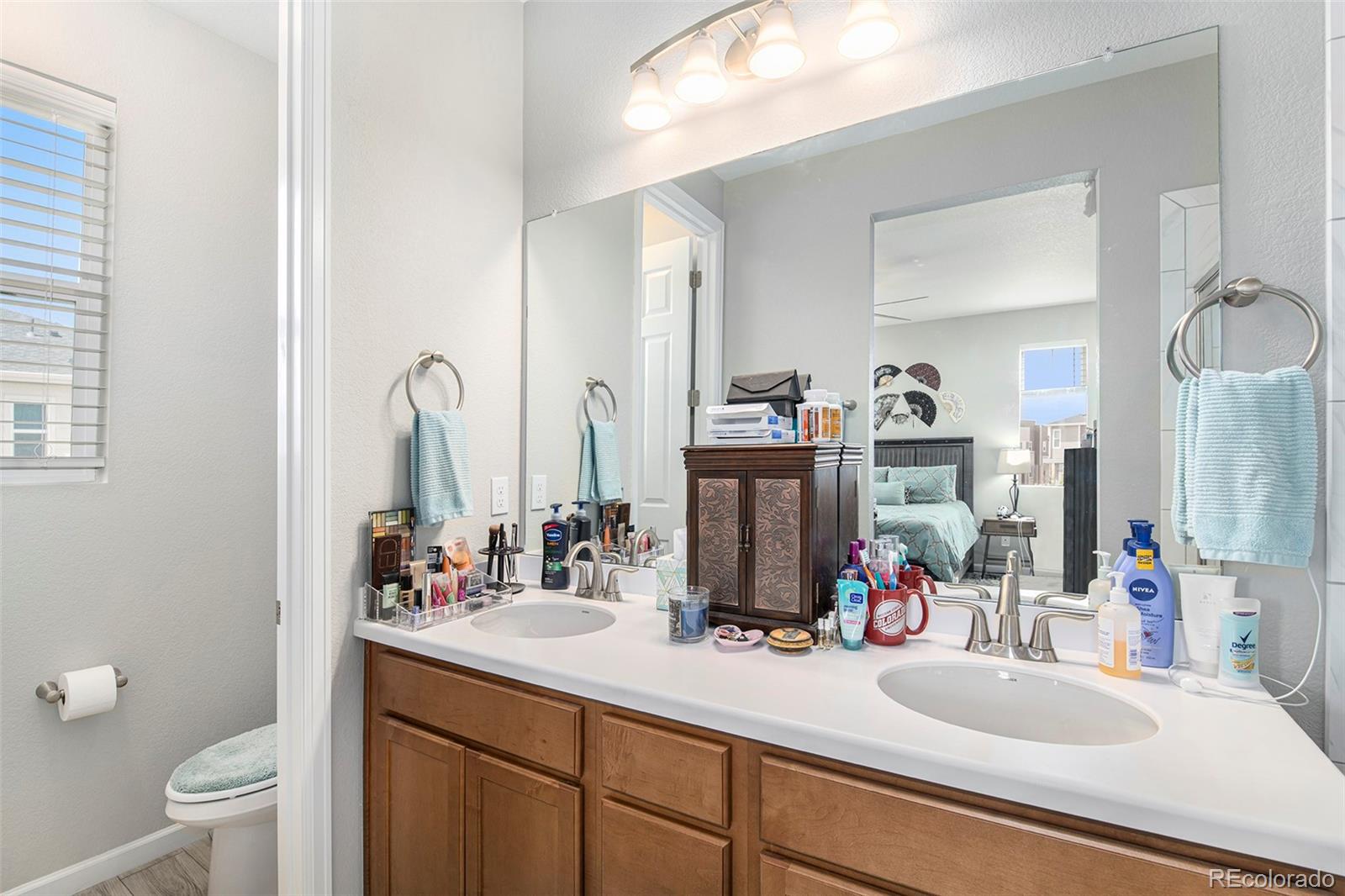 MLS Image #20 for 23644 e 5th place,aurora, Colorado