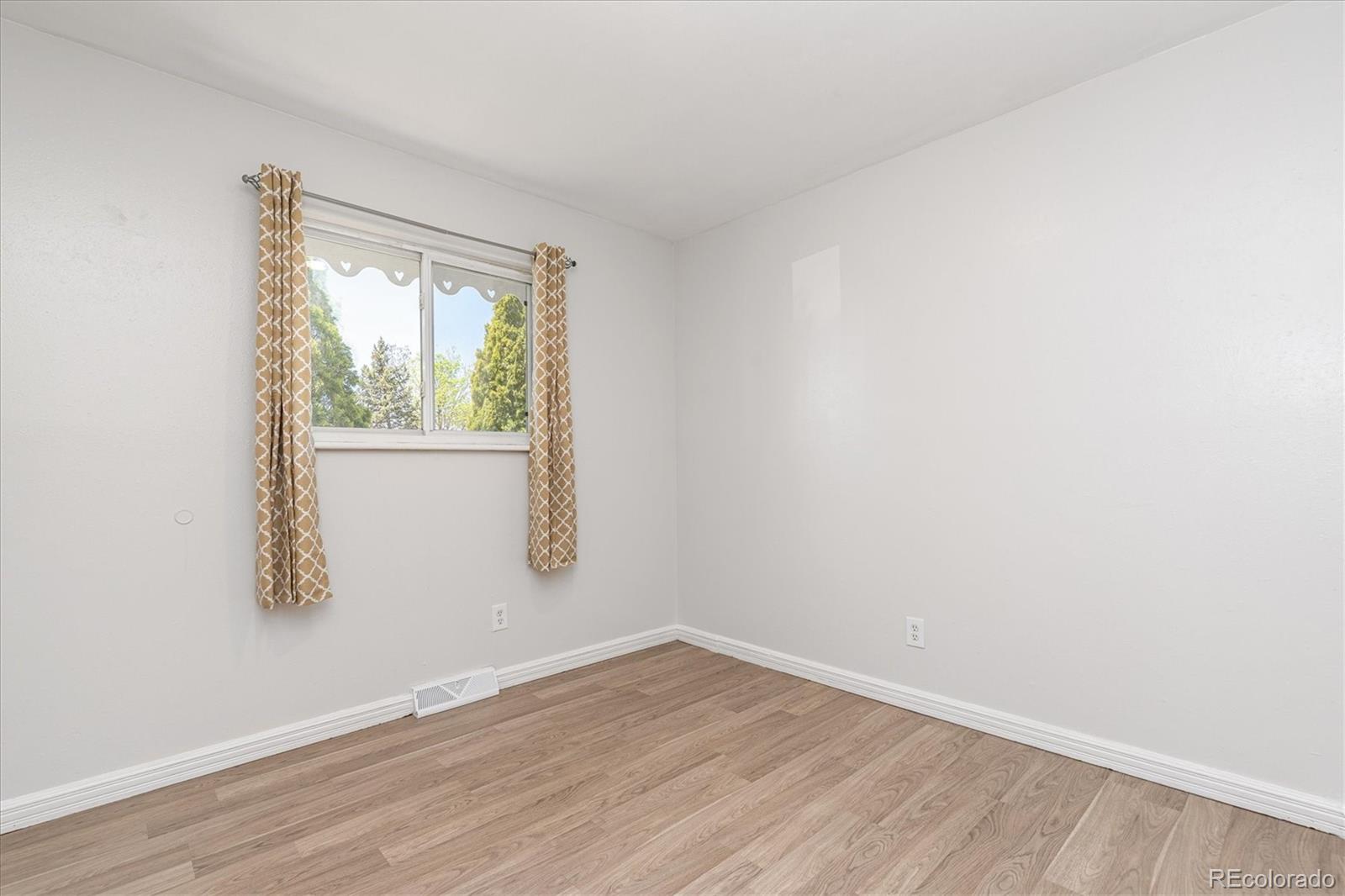 MLS Image #13 for 9192  cypress drive,thornton, Colorado