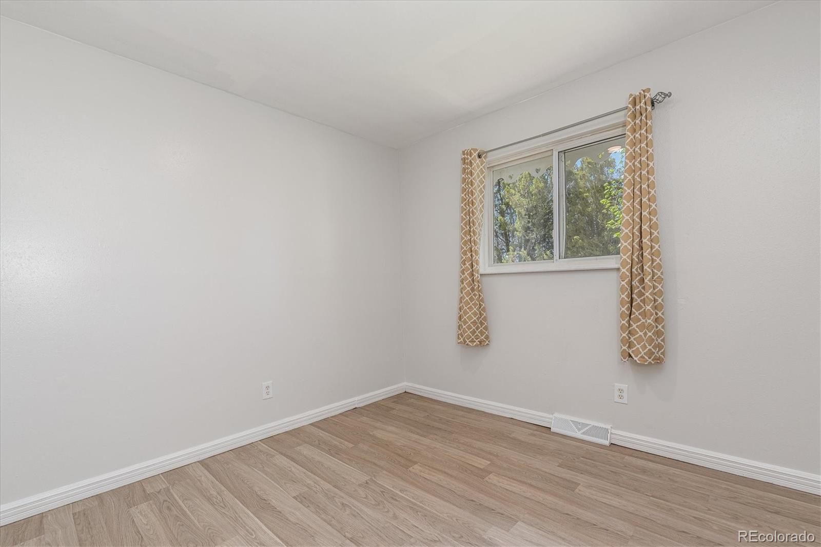 MLS Image #15 for 9192  cypress drive,thornton, Colorado