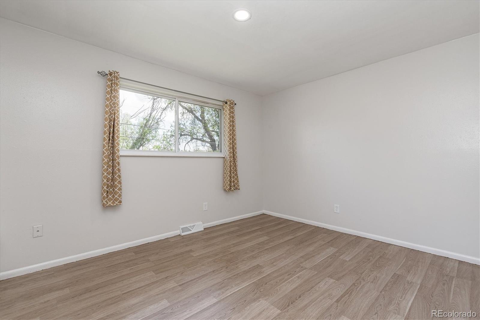 MLS Image #16 for 9192  cypress drive,thornton, Colorado