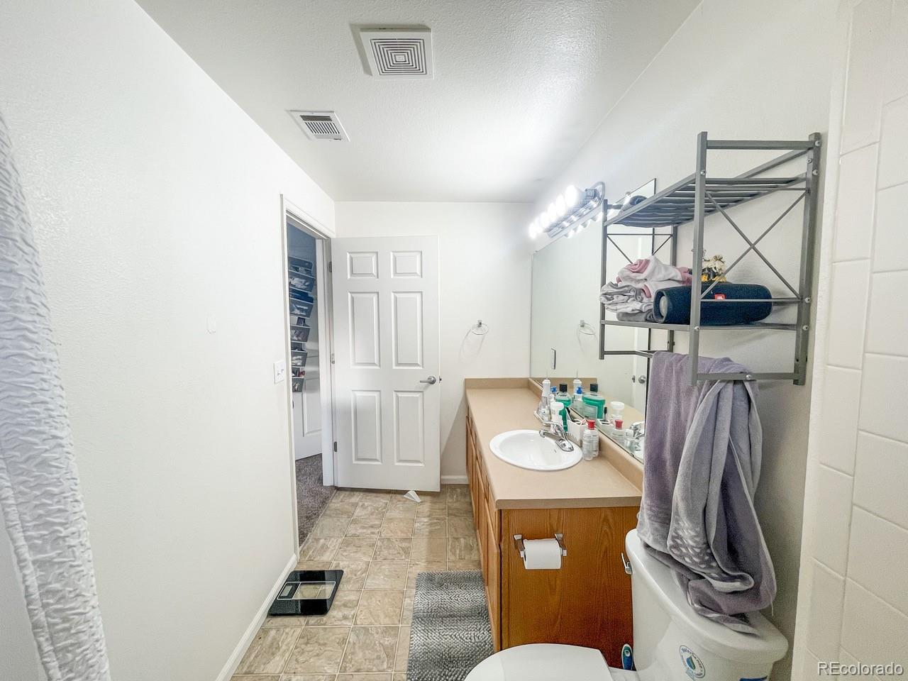 MLS Image #19 for 18681 e water drive,aurora, Colorado