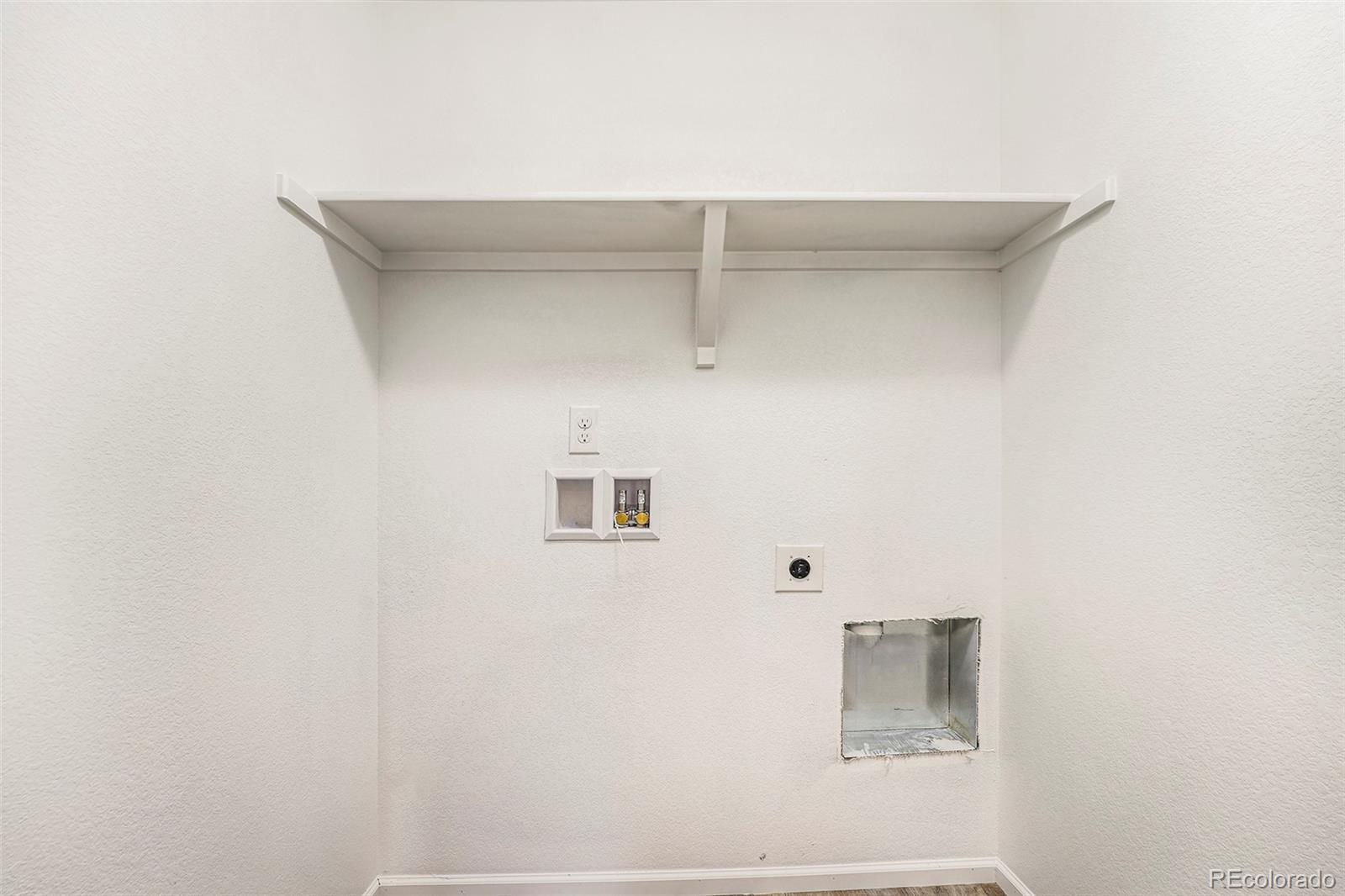 MLS Image #18 for 4734  helena street,denver, Colorado