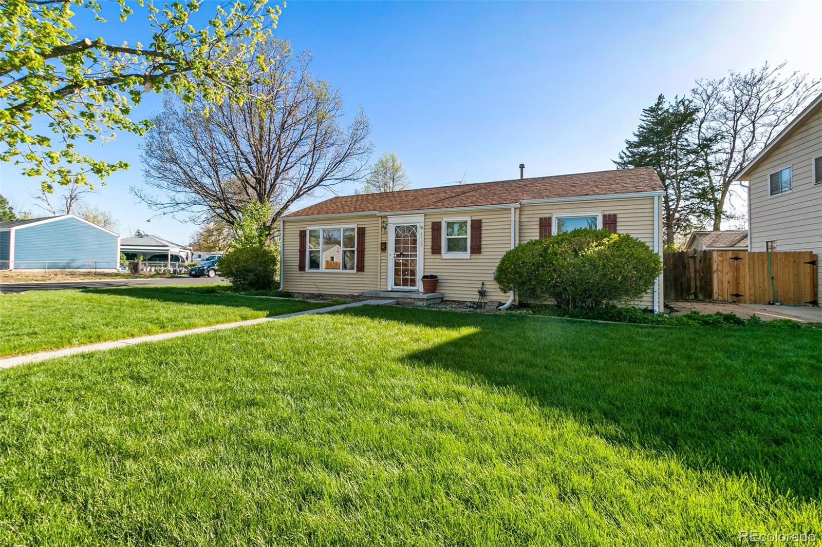 MLS Image #1 for 1161  hillside street,aurora, Colorado