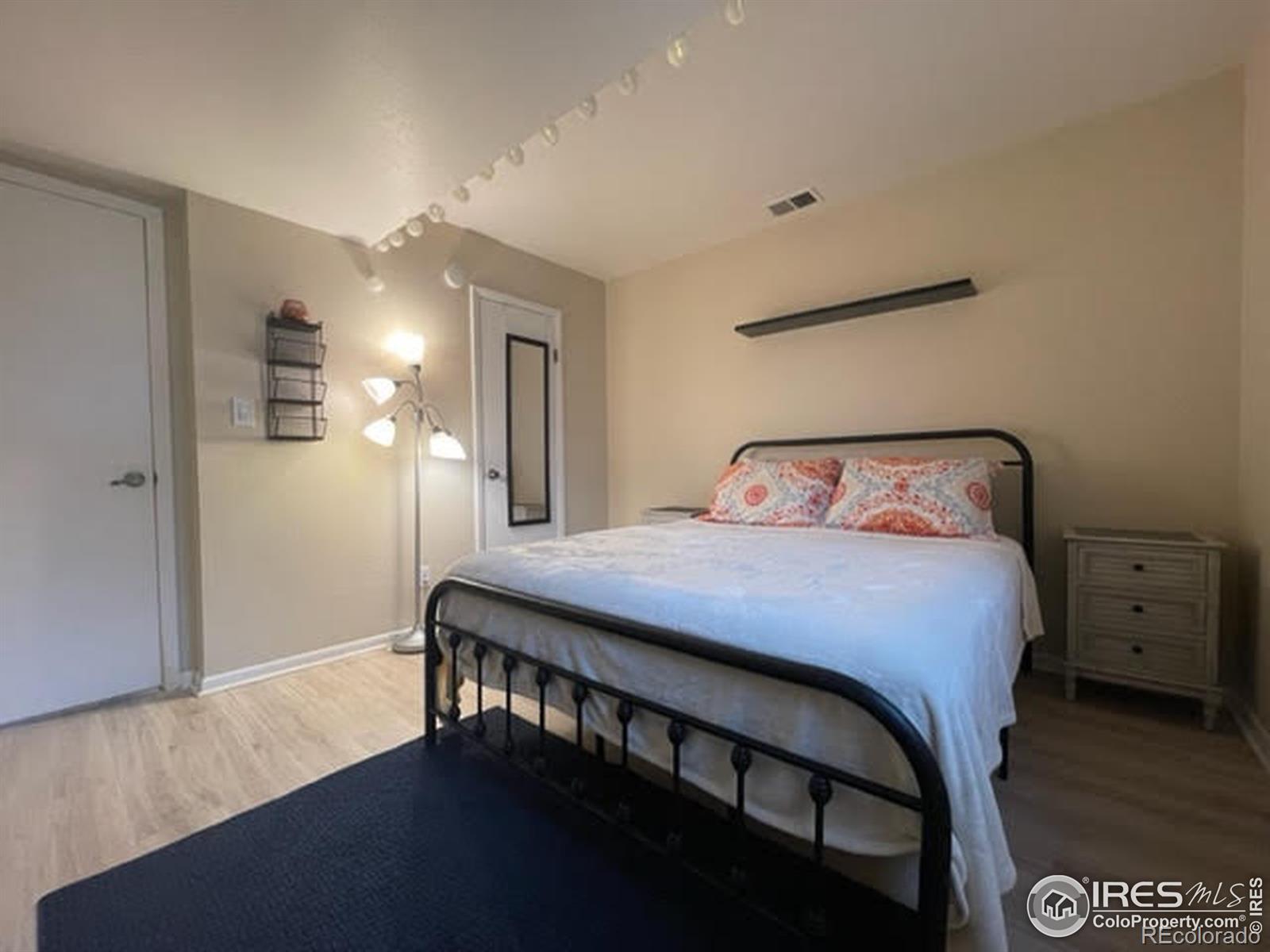 MLS Image #12 for 3720  iris avenue,boulder, Colorado