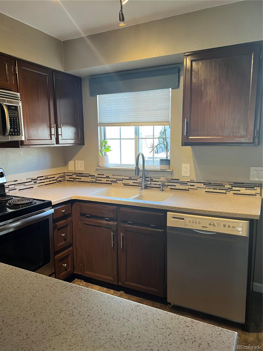 MLS Image #6 for 1699 s trenton street,denver, Colorado