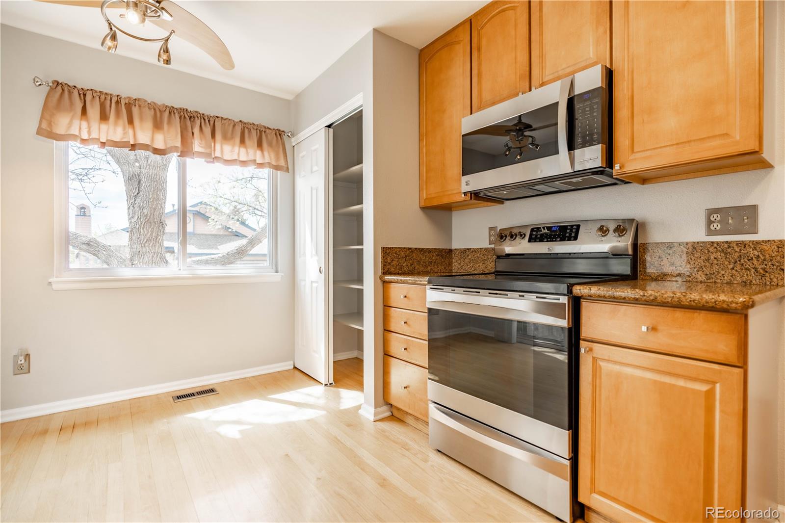MLS Image #6 for 11245 e baltic place,aurora, Colorado