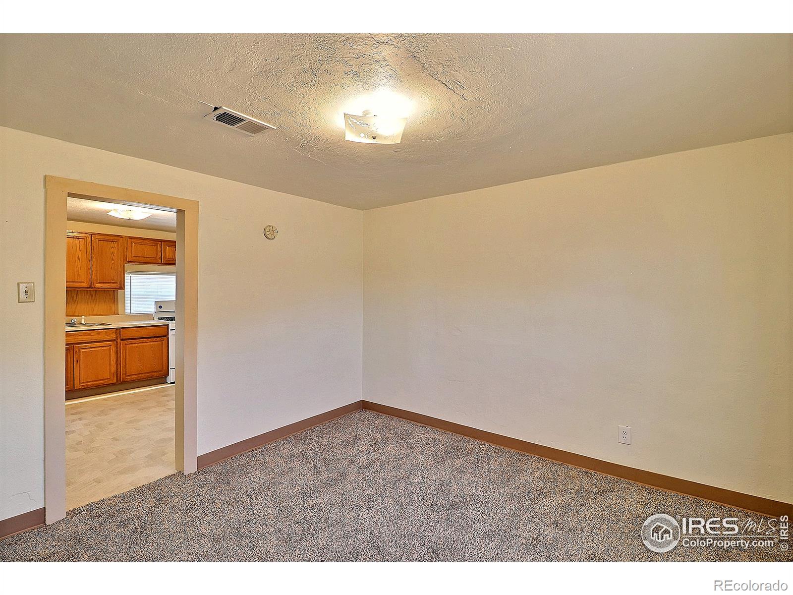 MLS Image #11 for 931  c street,greeley, Colorado