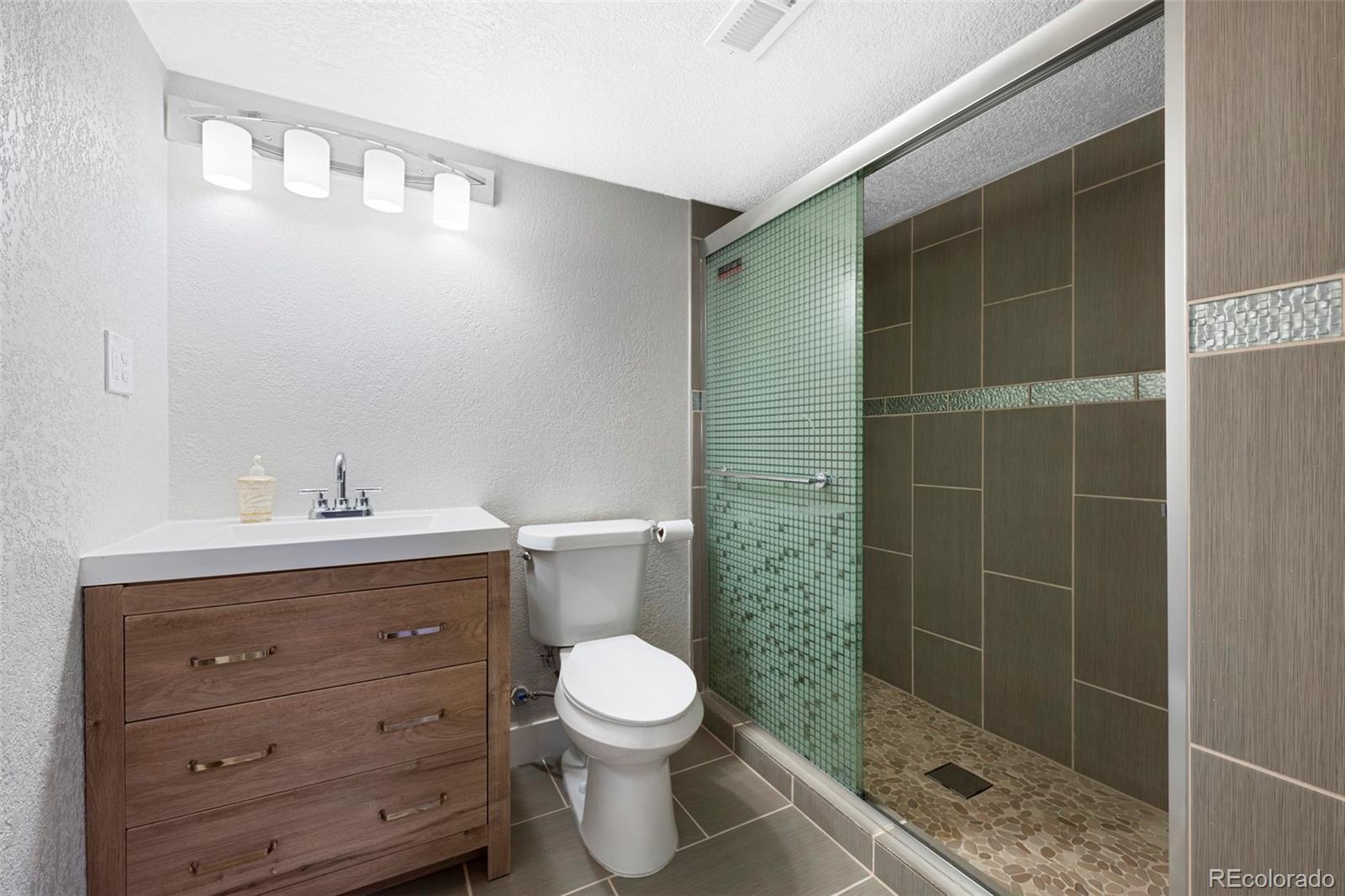 MLS Image #26 for 4733  helena street,denver, Colorado