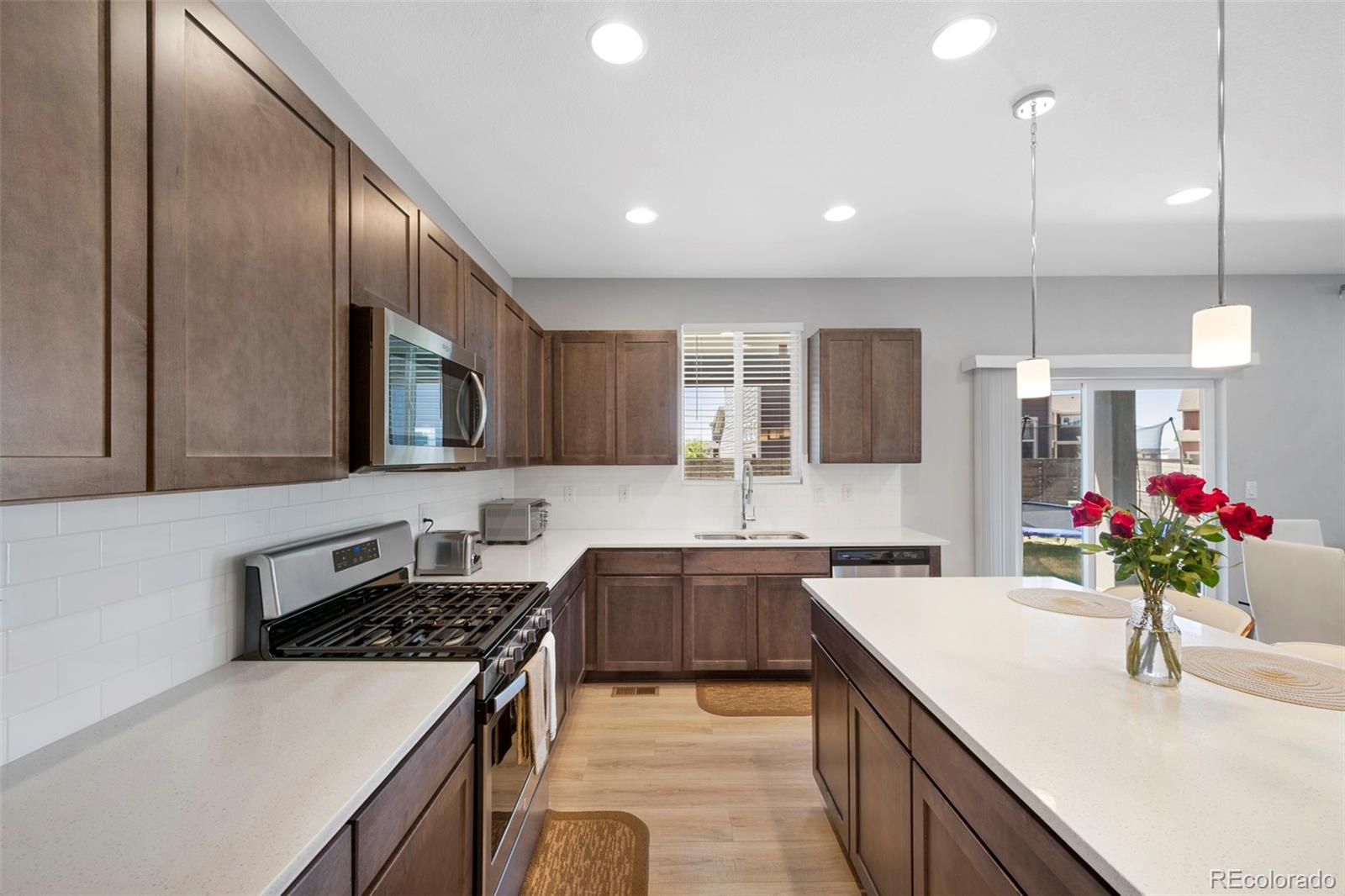 MLS Image #8 for 4733  helena street,denver, Colorado