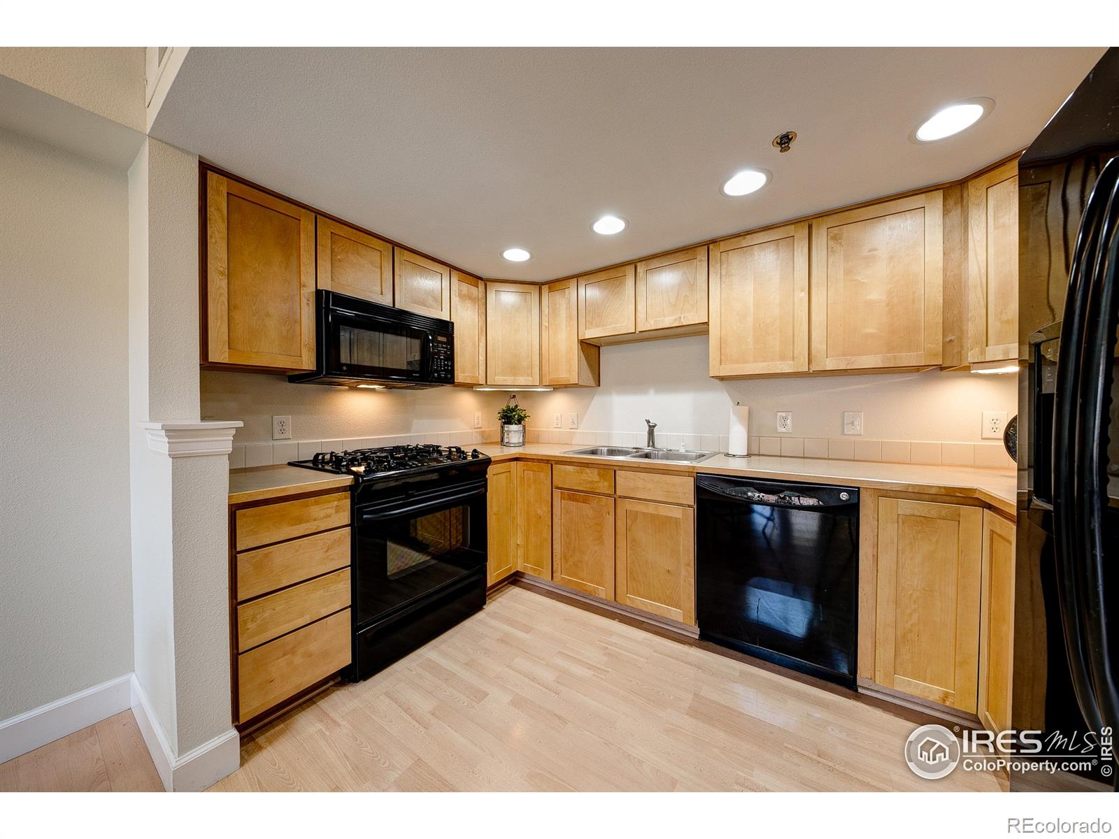MLS Image #4 for 405  mason court,fort collins, Colorado