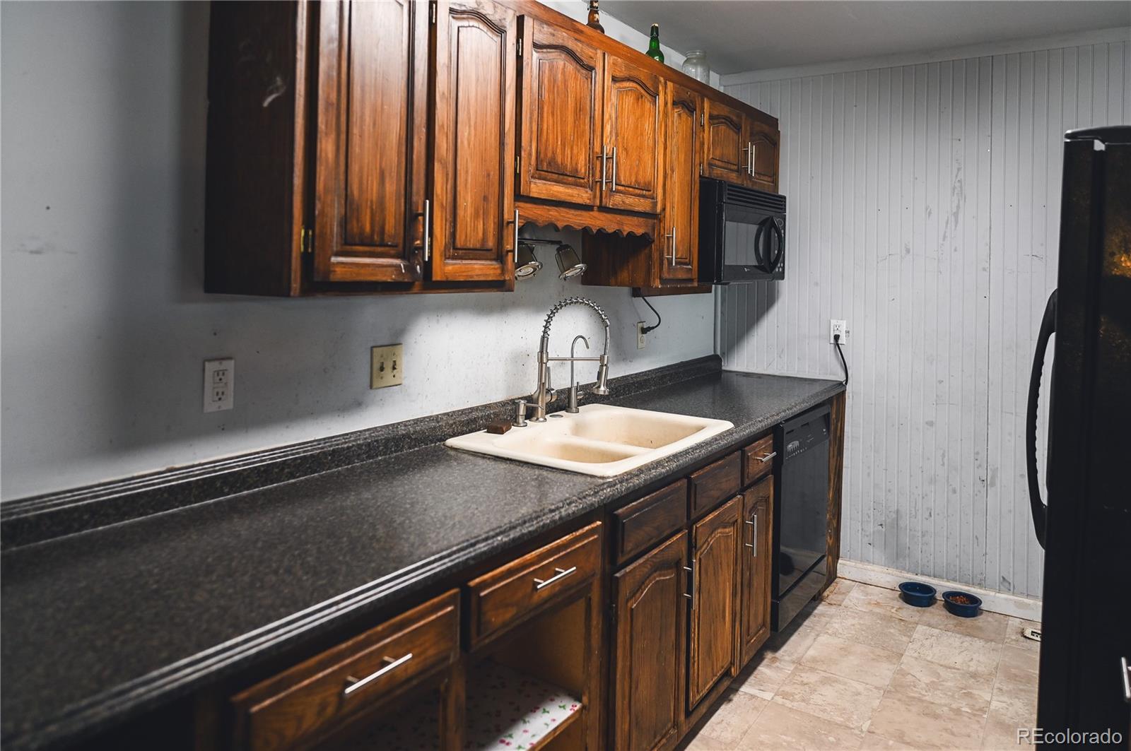 MLS Image #11 for 2115 e 10th street,pueblo, Colorado
