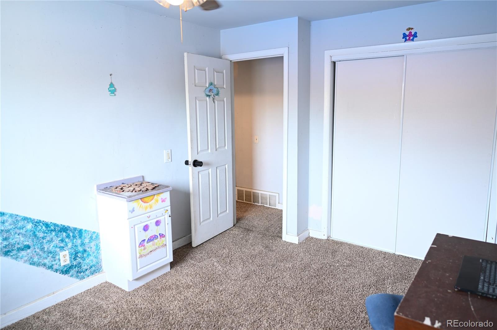 MLS Image #19 for 2115 e 10th street,pueblo, Colorado