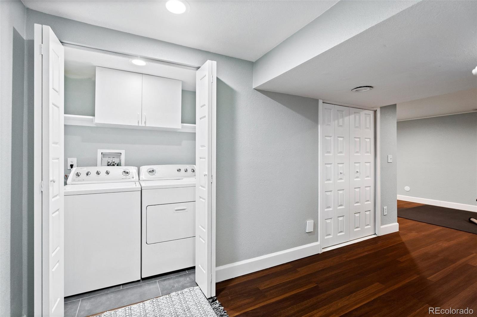 MLS Image #33 for 4065 s roslyn street,denver, Colorado