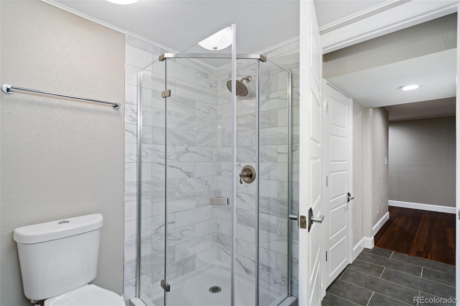 MLS Image #34 for 4065 s roslyn street,denver, Colorado