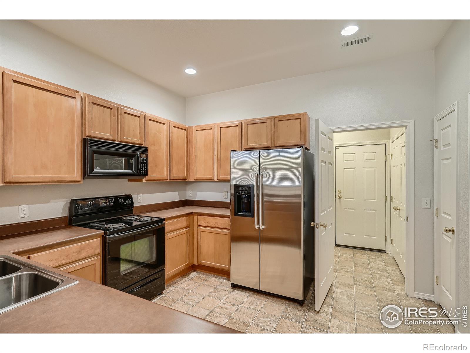 MLS Image #10 for 6743 s winnipeg circle,aurora, Colorado