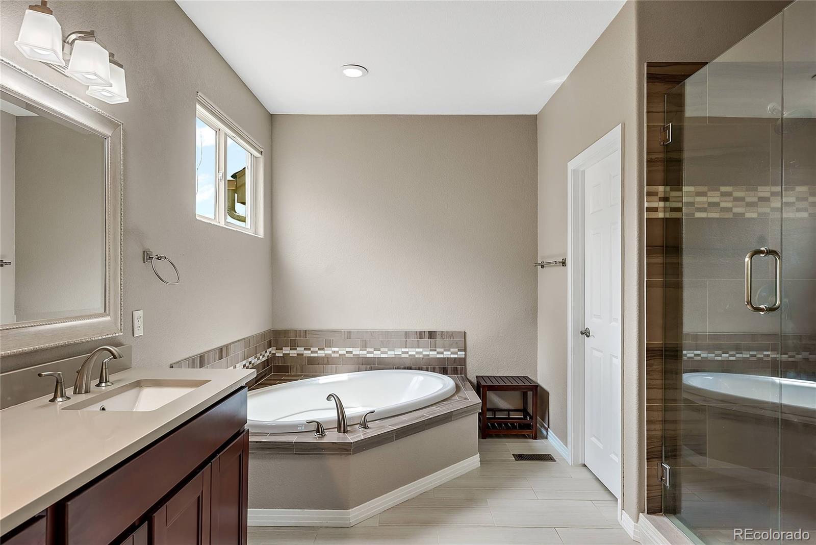 MLS Image #16 for 15034 e maplewood drive,centennial, Colorado