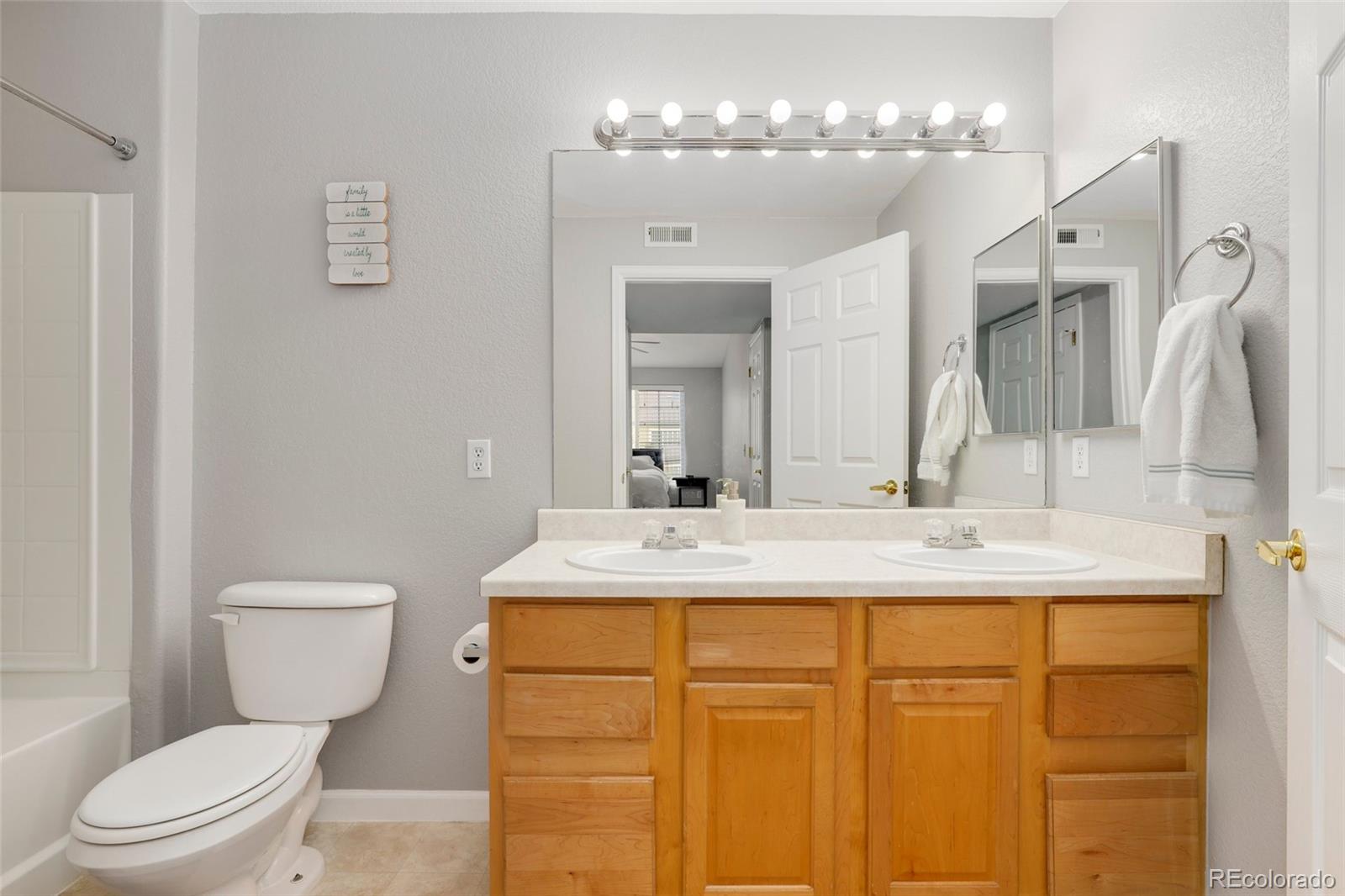 MLS Image #15 for 10056 e carolina place,aurora, Colorado