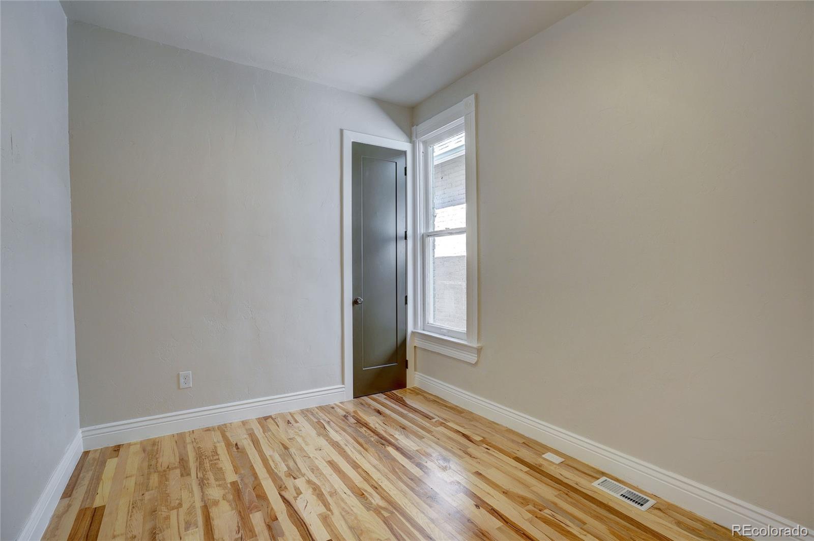 MLS Image #12 for 44 w 3rd avenue,denver, Colorado