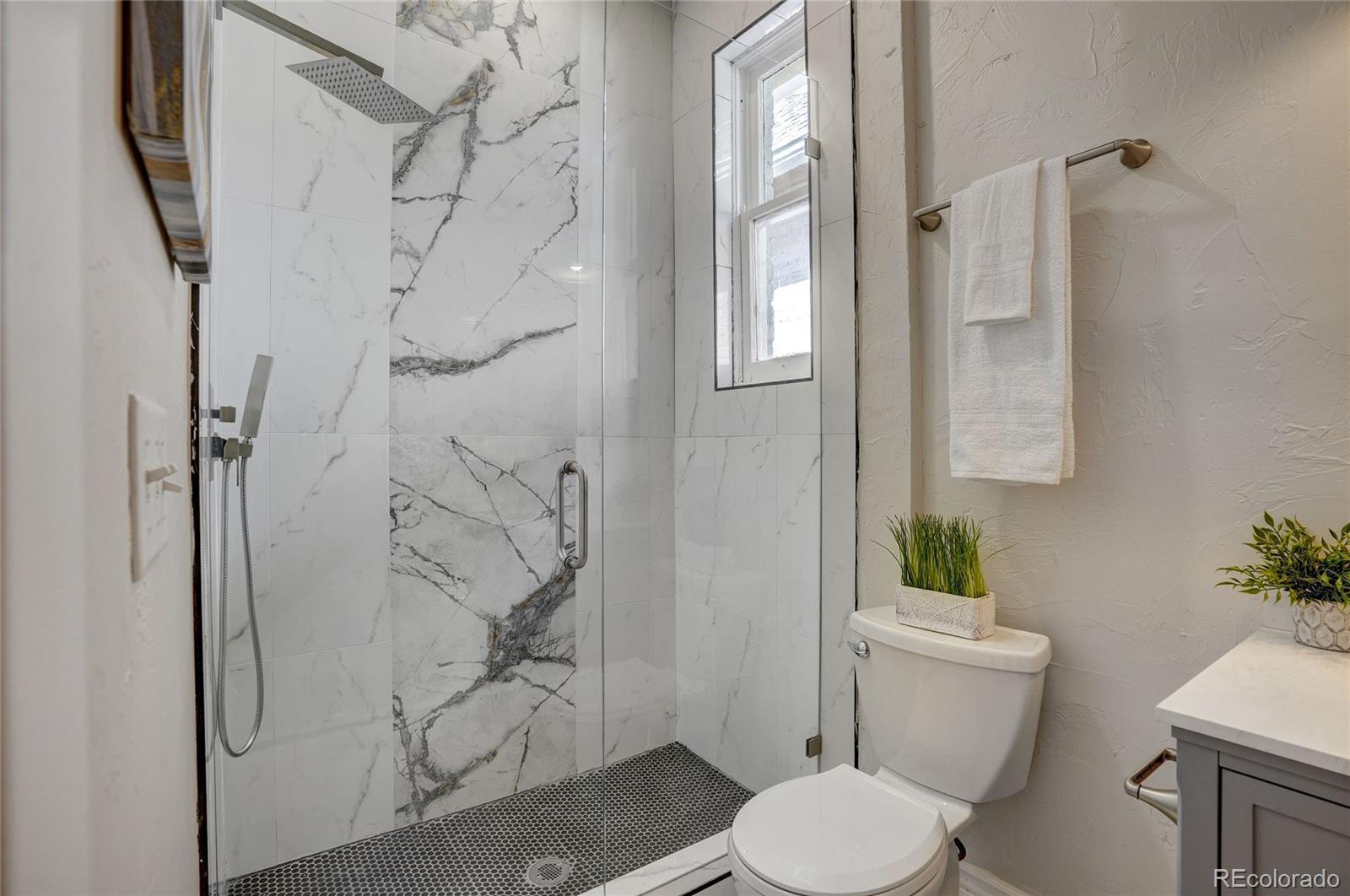 MLS Image #14 for 44 w 3rd avenue,denver, Colorado