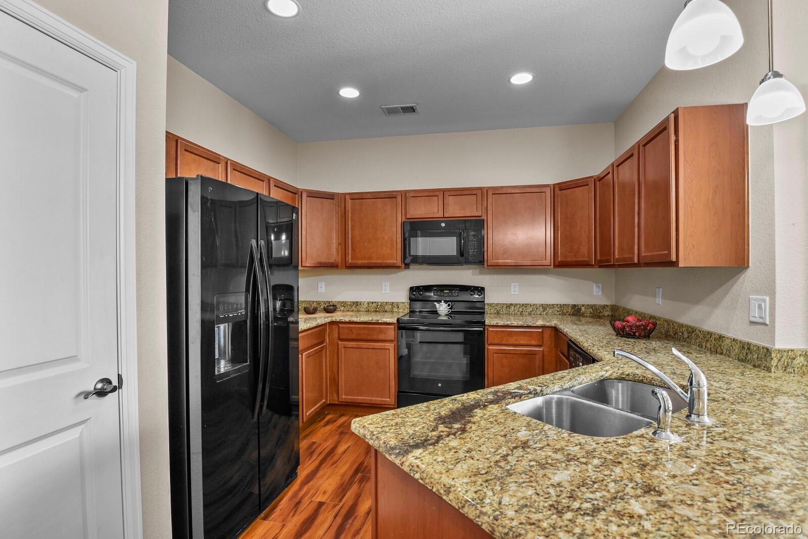 MLS Image #5 for 12754  leyden street,thornton, Colorado