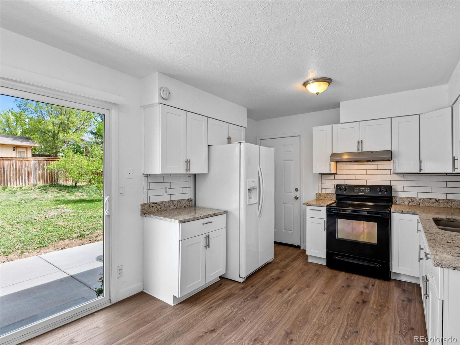 MLS Image #5 for 11548 e center drive,aurora, Colorado