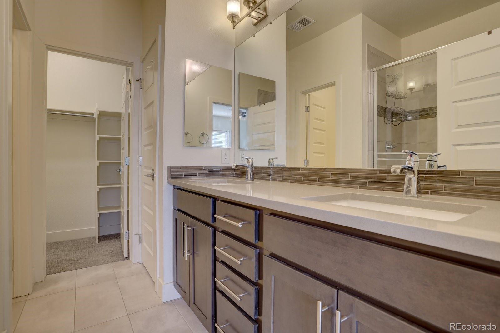 MLS Image #25 for 19570 e sunset circle,centennial, Colorado