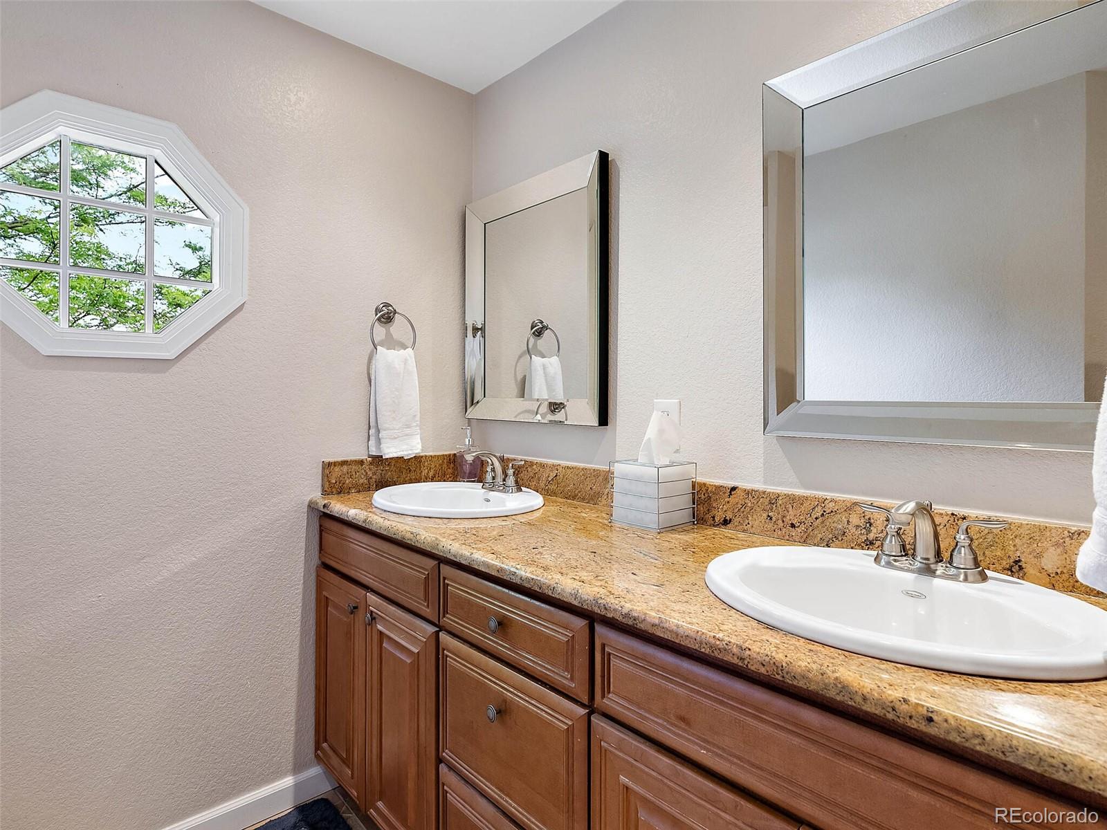 MLS Image #11 for 7523 e mercer place,denver, Colorado