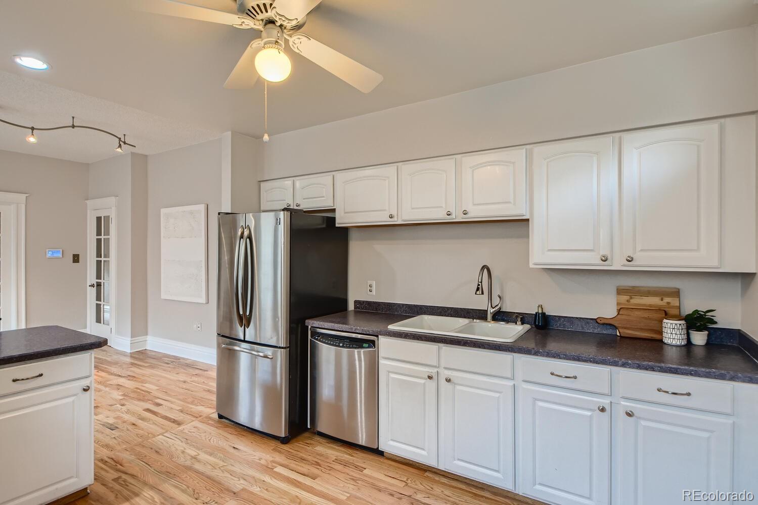 MLS Image #10 for 1728 n emerson street,denver, Colorado
