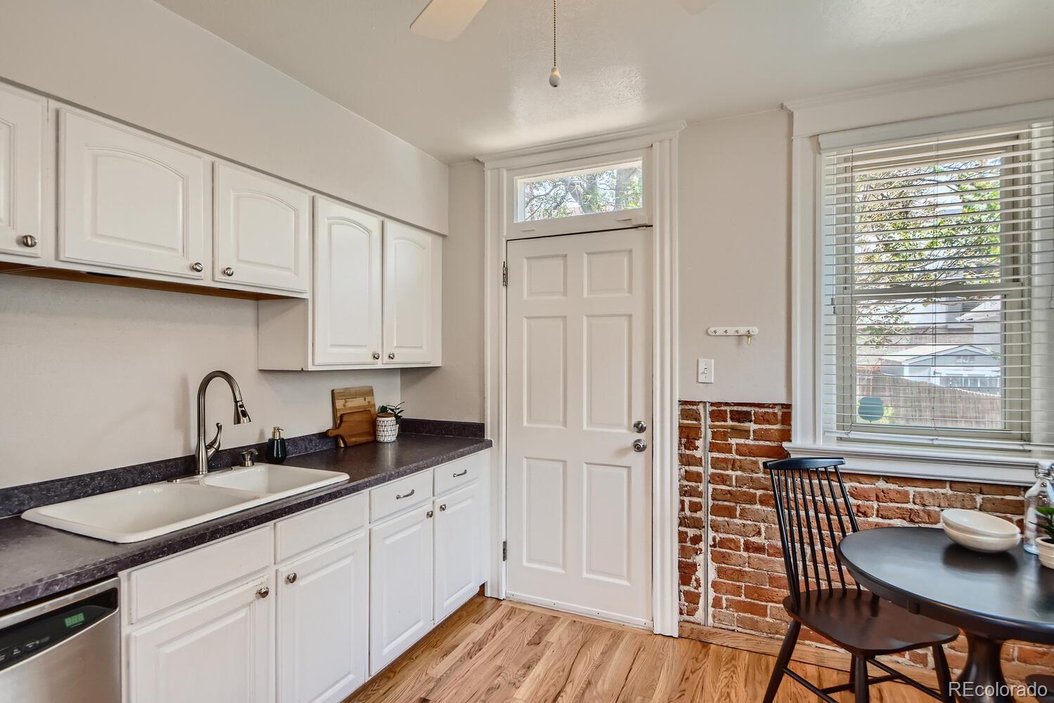 MLS Image #11 for 1728 n emerson street,denver, Colorado