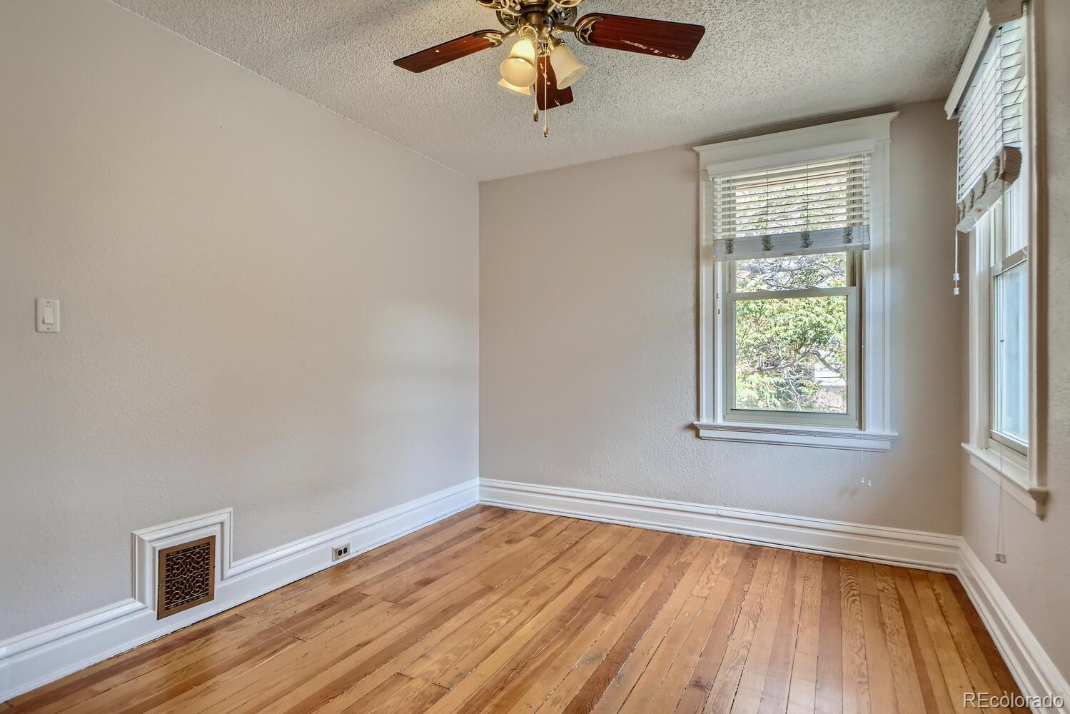 MLS Image #18 for 1728 n emerson street,denver, Colorado
