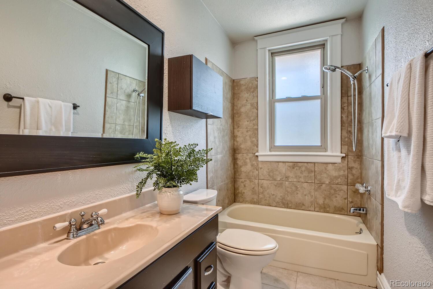 MLS Image #20 for 1728 n emerson street,denver, Colorado
