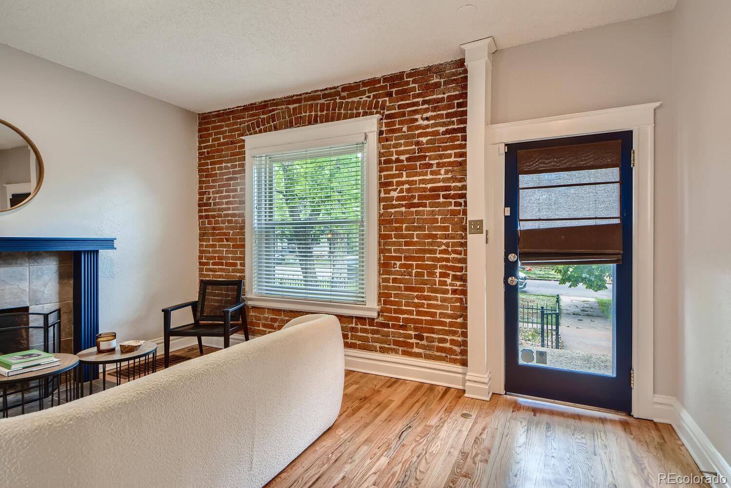 MLS Image #3 for 1728 n emerson street,denver, Colorado