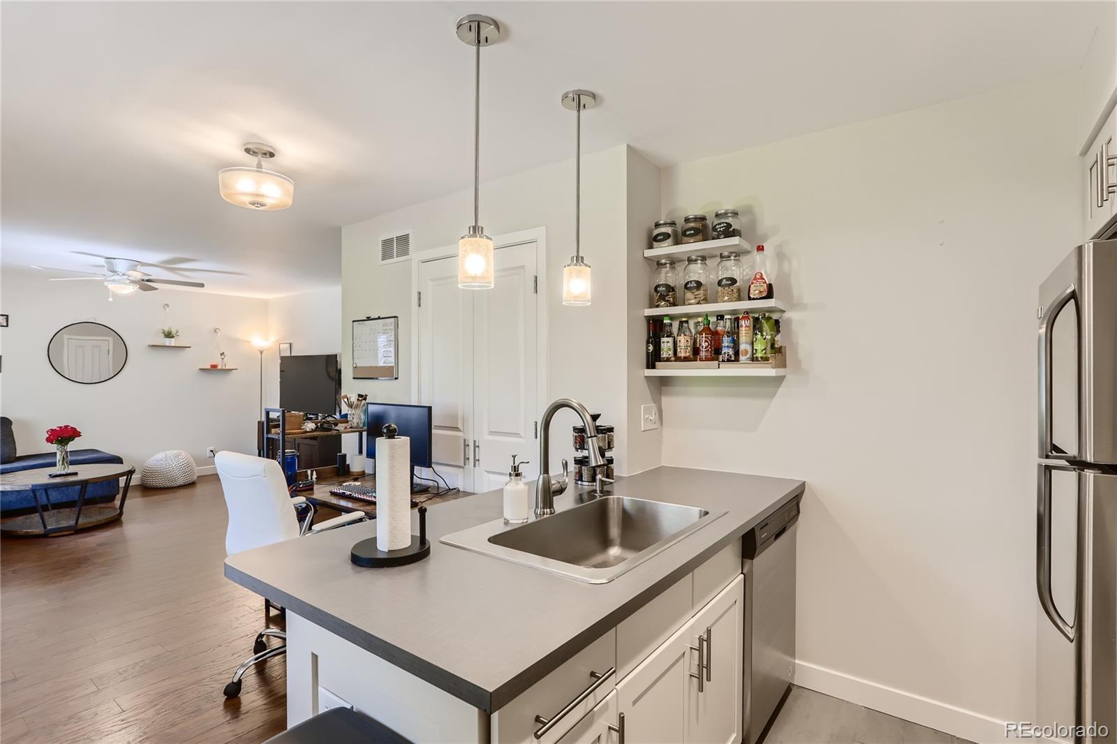 MLS Image #5 for 1235 s wheeling way,aurora, Colorado