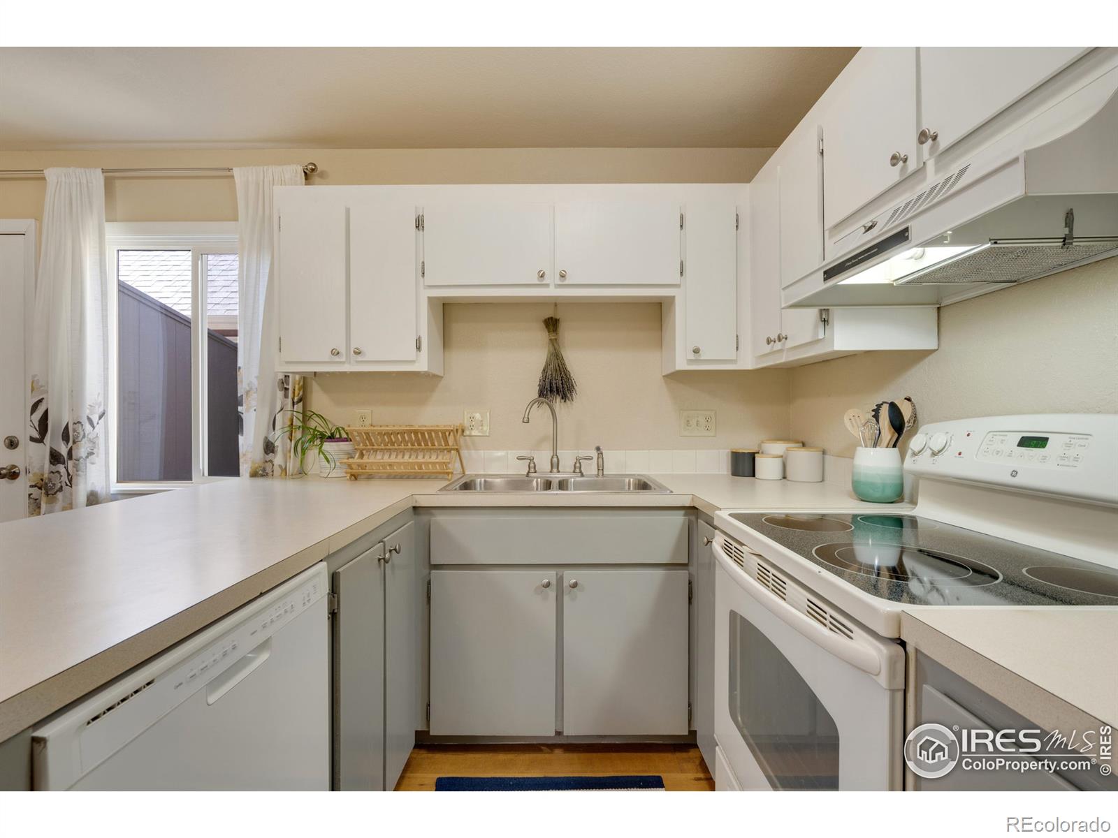 MLS Image #4 for 1701  springmeadows court,fort collins, Colorado