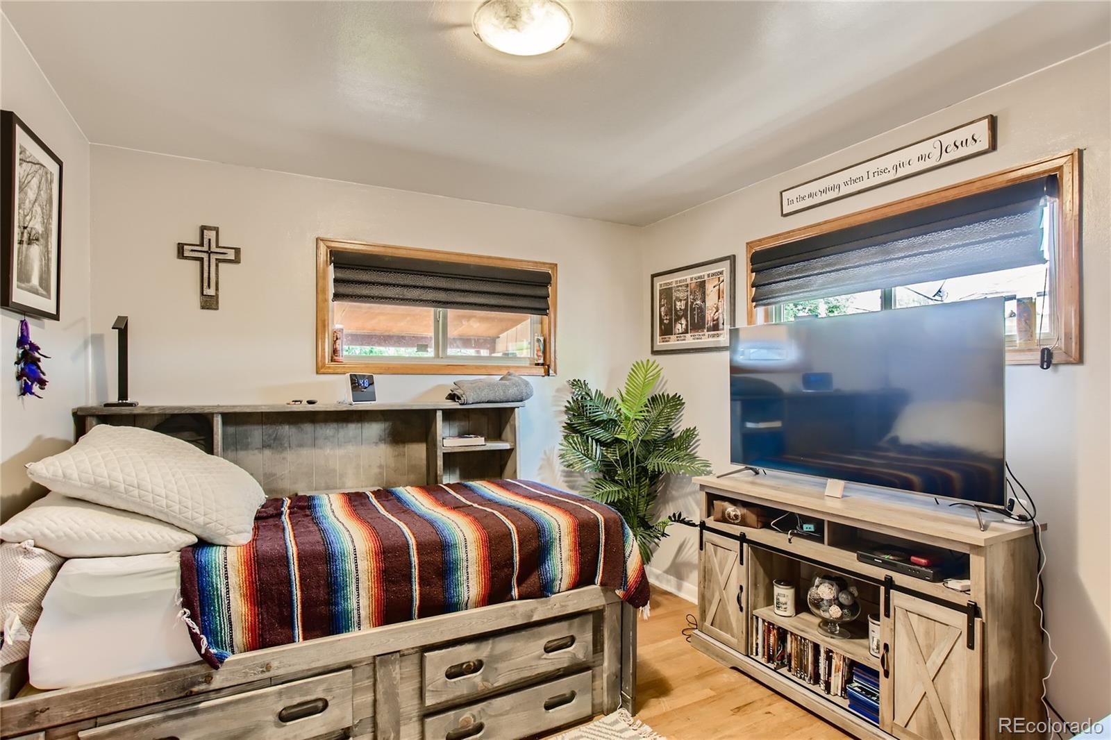 MLS Image #11 for 7041  avrum drive,denver, Colorado