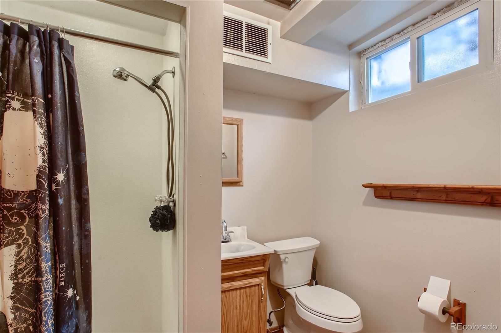 MLS Image #14 for 7041  avrum drive,denver, Colorado