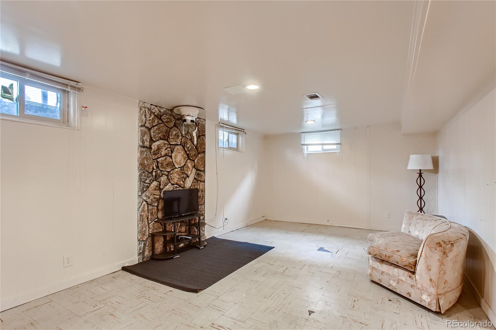 MLS Image #16 for 7041  avrum drive,denver, Colorado